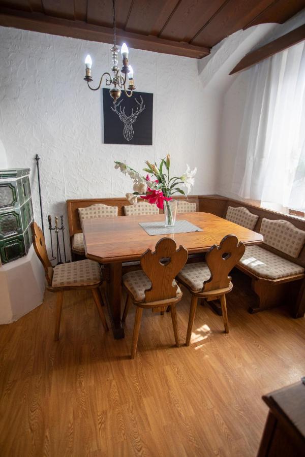 הל אין טירול Traditional Old Town Apartment מראה חיצוני תמונה