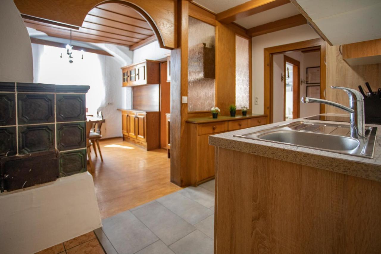 הל אין טירול Traditional Old Town Apartment מראה חיצוני תמונה